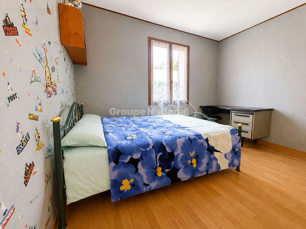 Maison 4 pièces à vendre à Saint Chamas - 138 m² sur terrain de 600 m² - photo 5