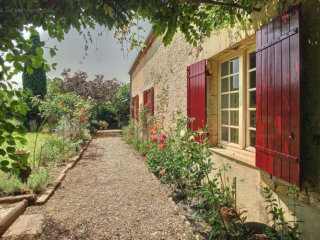 Maison à COUX-ET-BIGAROQUE