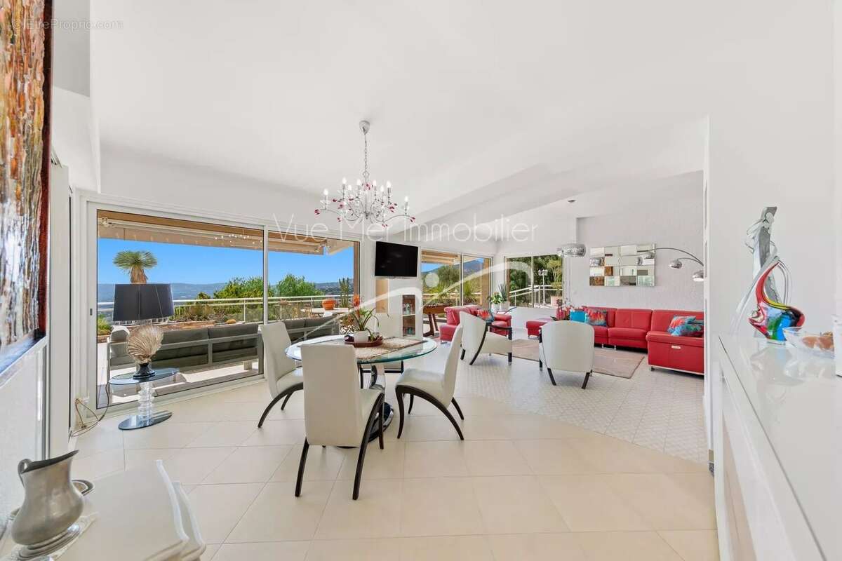 Villa avec piscine et vue panoramique – Le Lavandou - photo 10