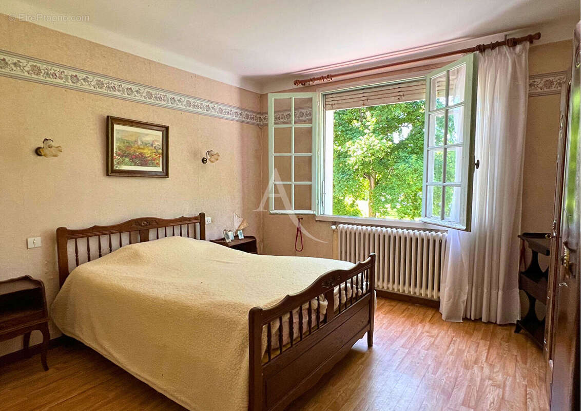 Ensemble immobilier sur un parc de 6 hectares ! - photo 12