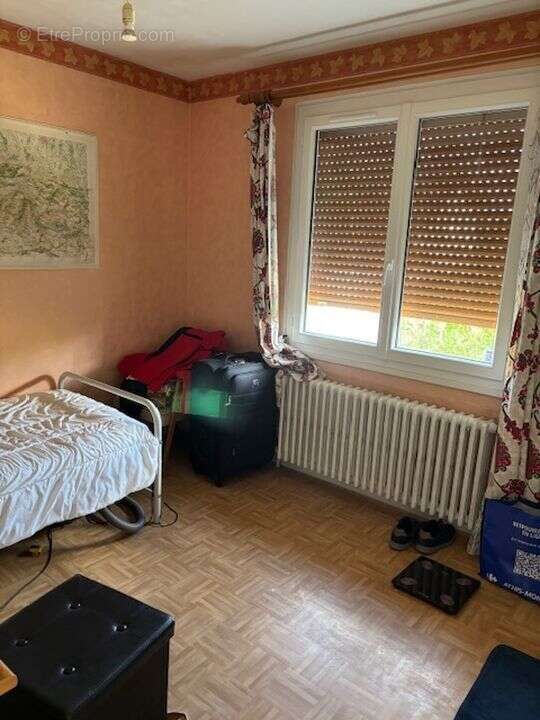 Maison à VILLENEUVE-LA-GUYARD