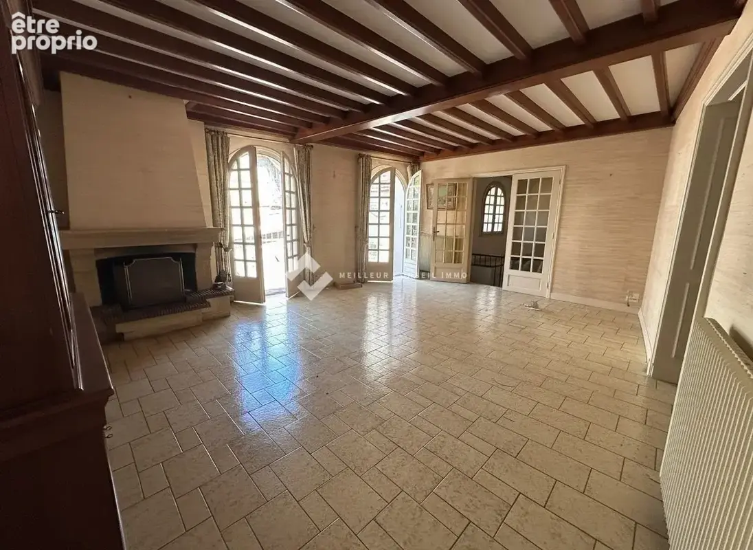 Appartement 243 m² à vendre à La Monnerie-Le-Montel (63650) - photo 8