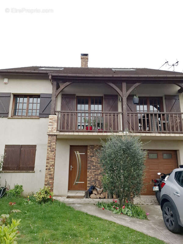 Maison à SARTROUVILLE