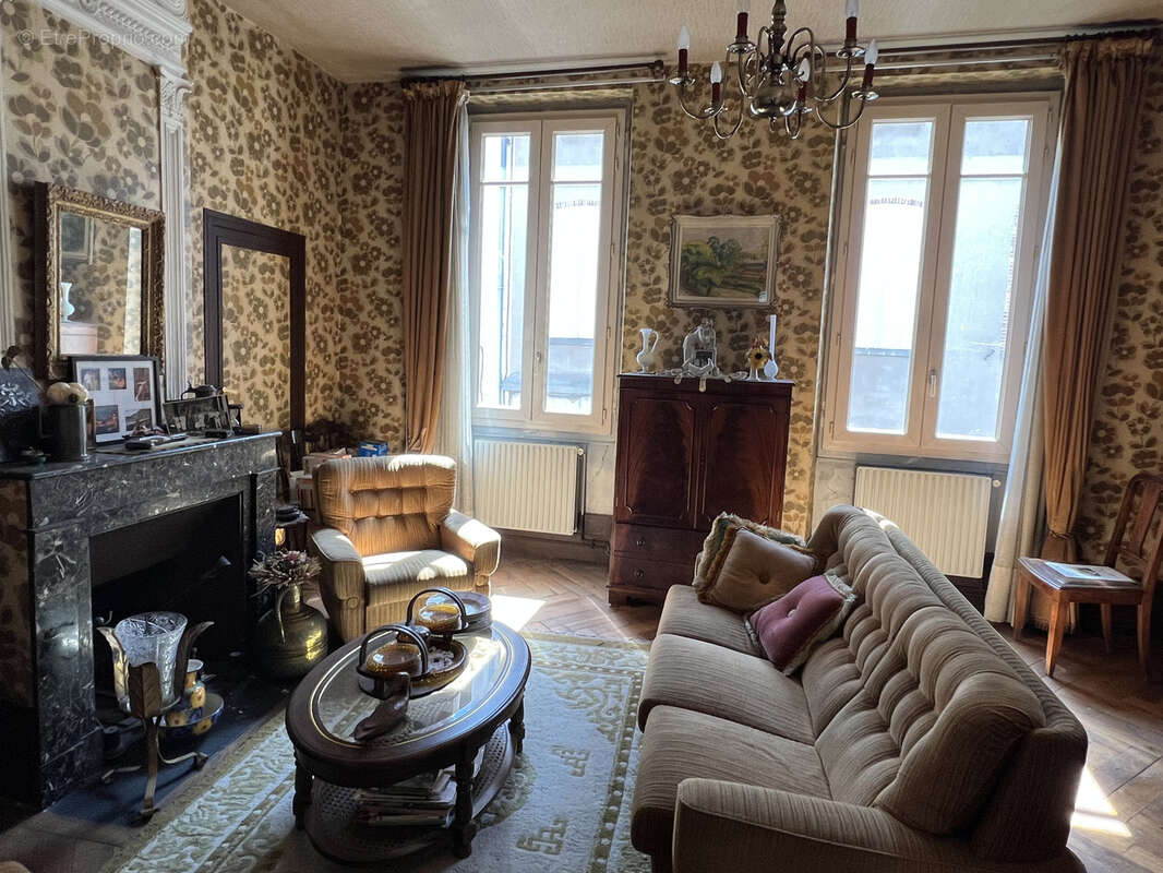 Maison à CASTELSARRASIN