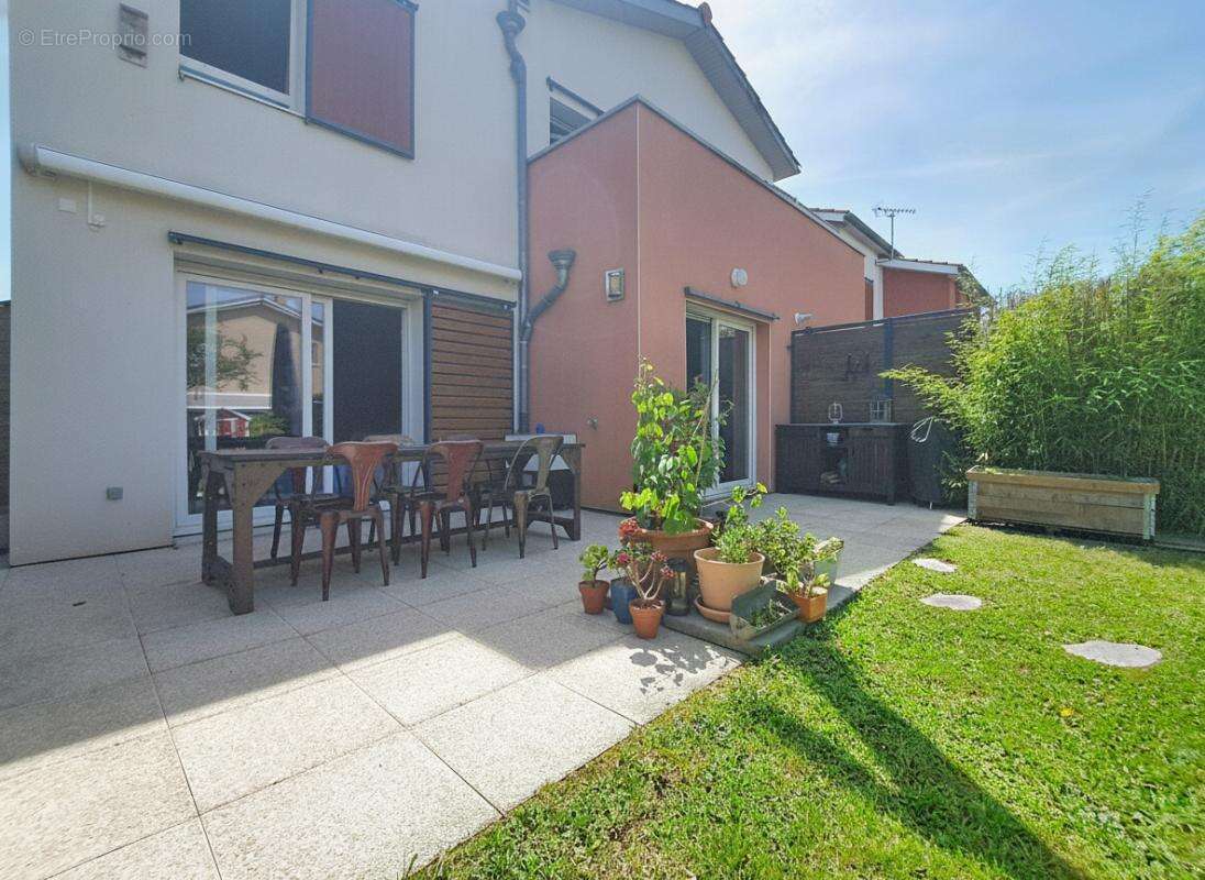 Maison à MIONS