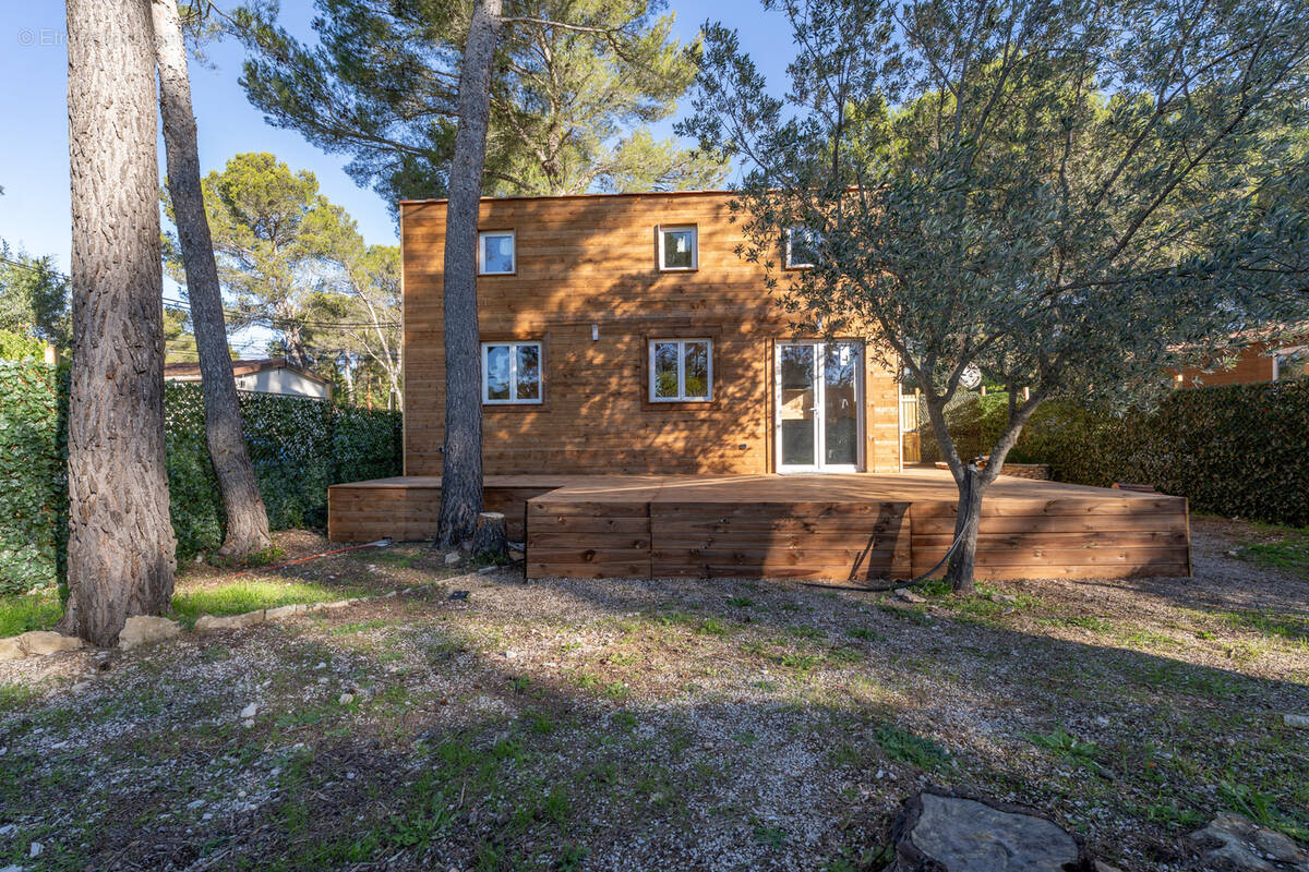 Maison à LE CASTELLET