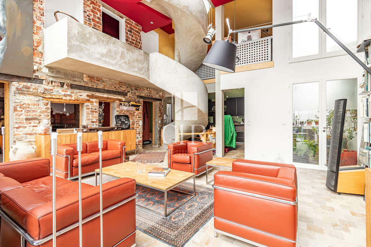 Appartement à PARIS-11E