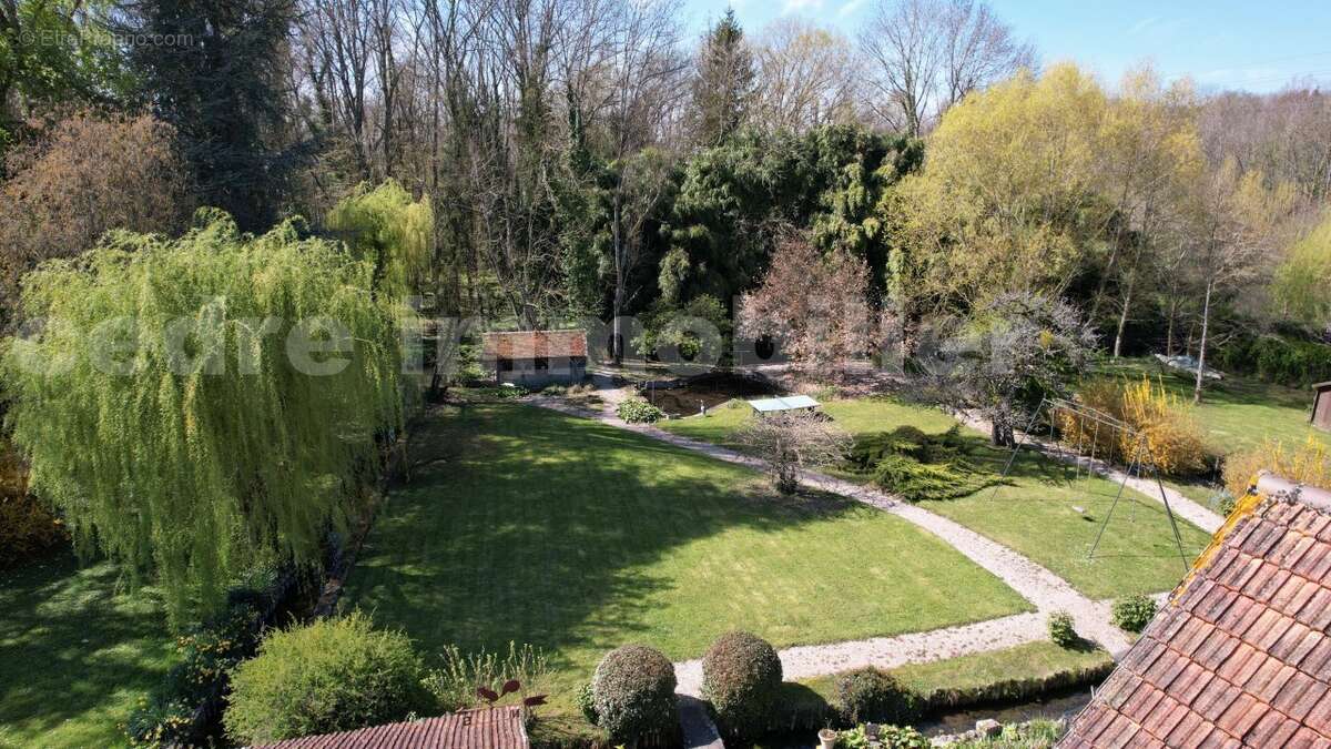 dji_fly_20230405_151132_814_1680705493566_photo - Maison à MEUNG-SUR-LOIRE