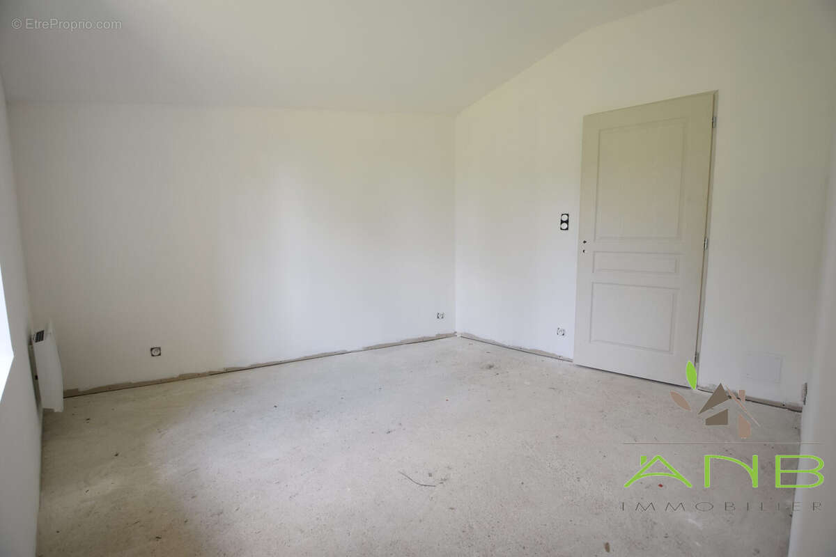 Maison à MAZEROLLES