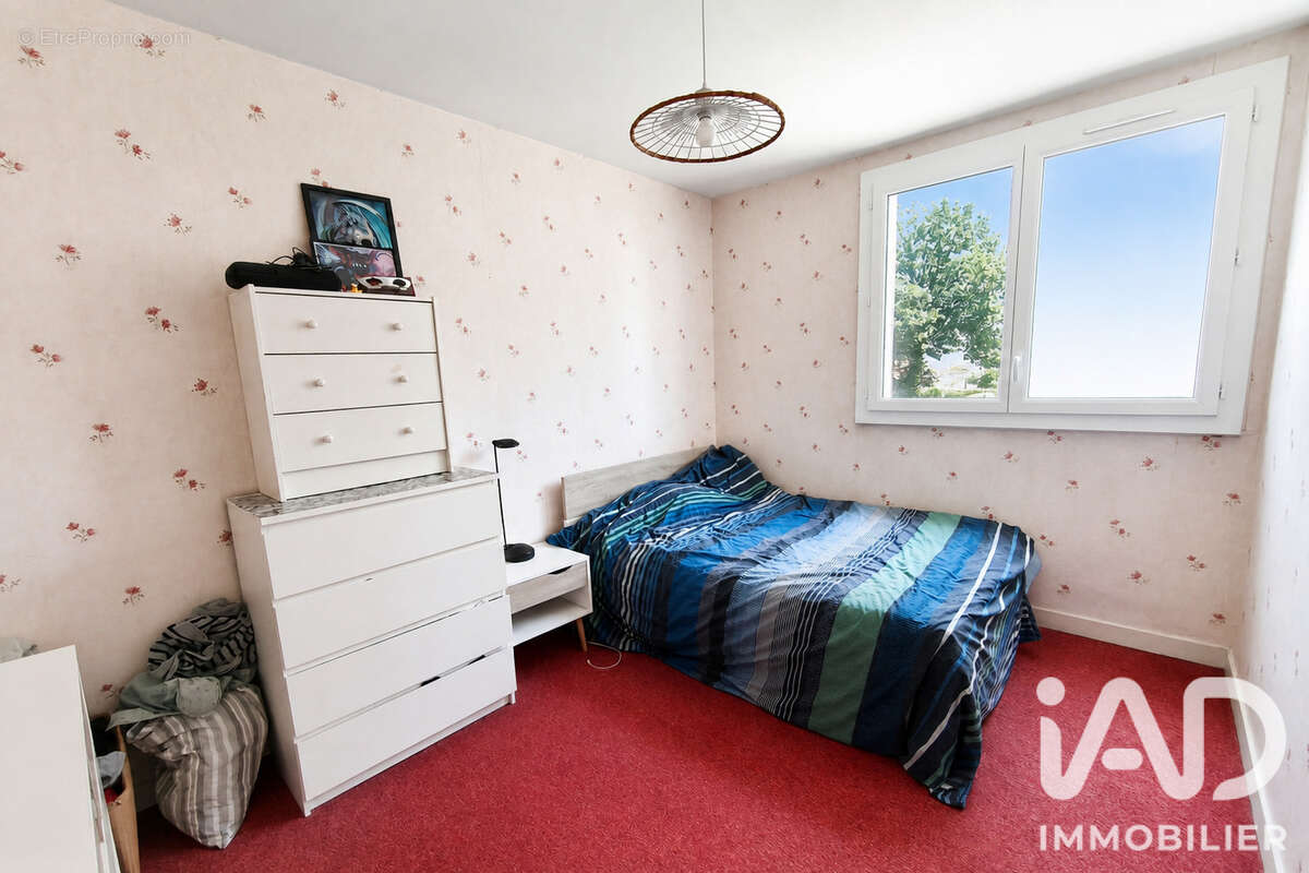 Appartement 60 m² à Laval  - photo 7