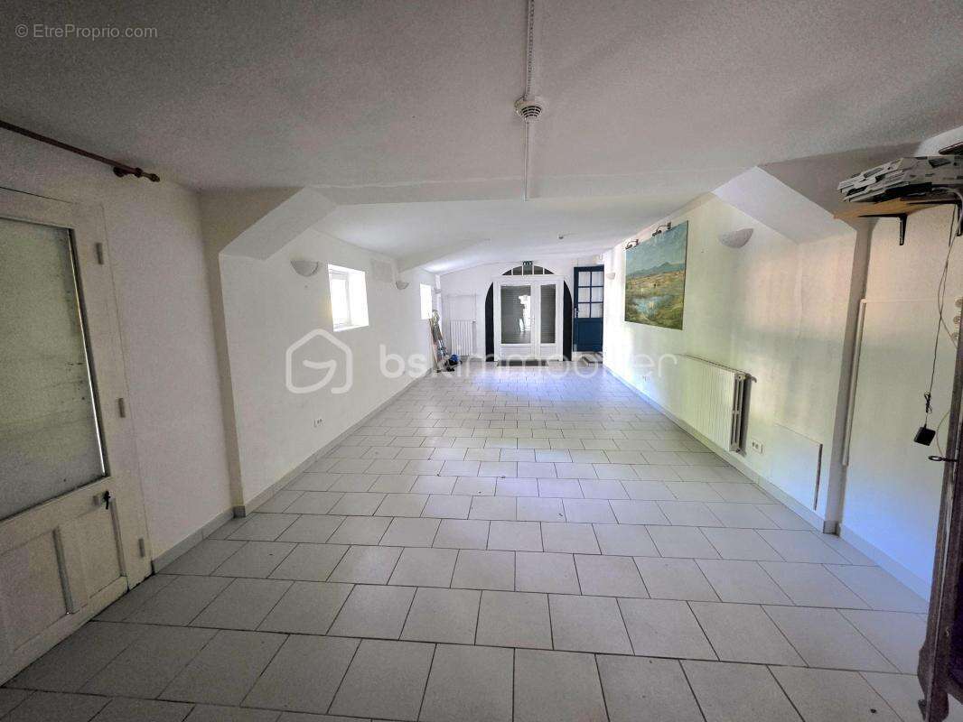 Commerce à SAINT-MARTIN-D&#039;ARDECHE