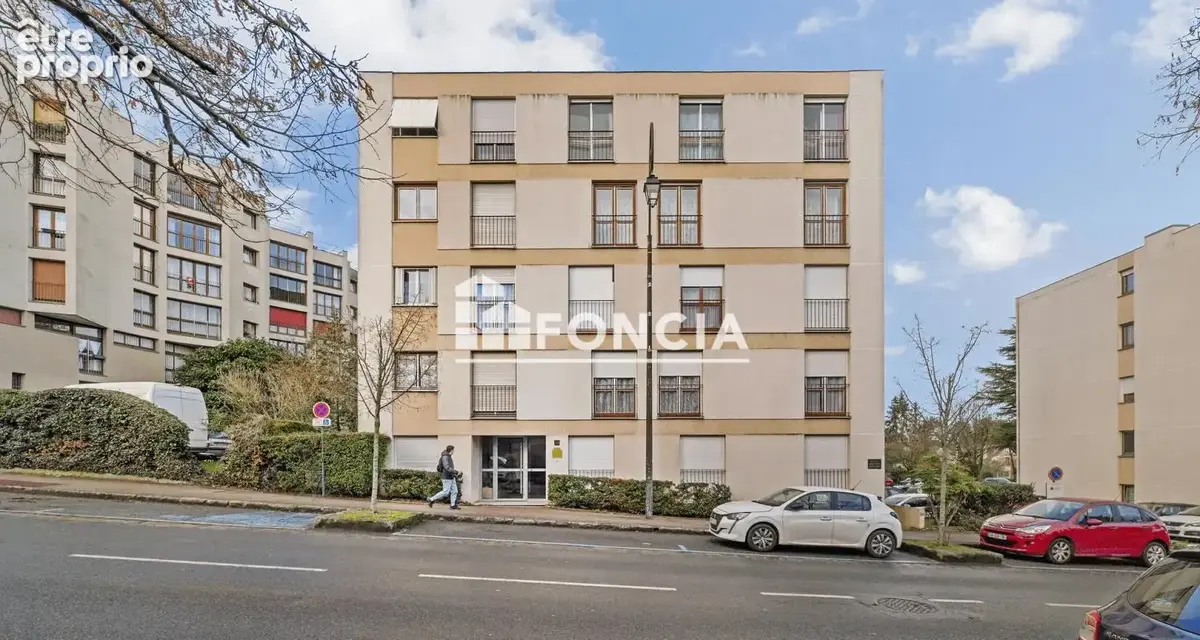 MONTGERON : 5 pièces avec balcon à deux pas de la gare - photo 7