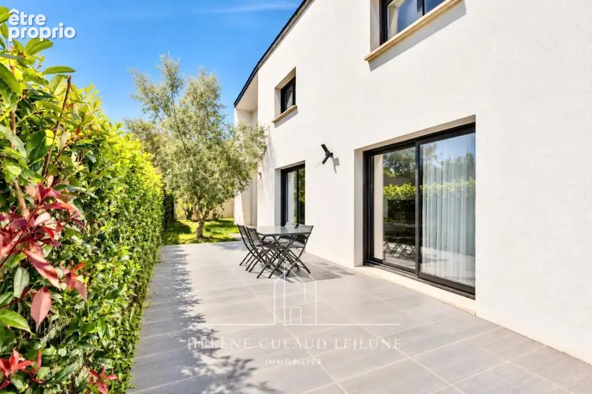 Maison contemporaine - 160 m² - saint ave - photo 5