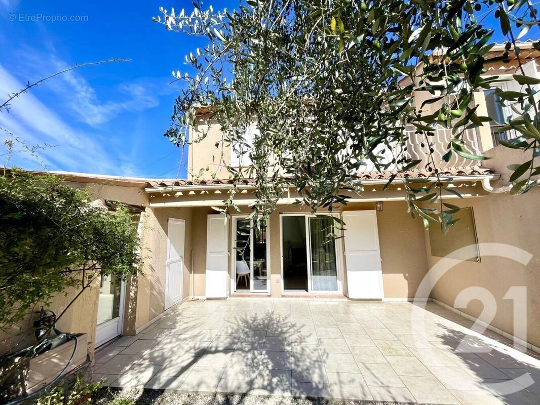 Maison à MOUGINS
