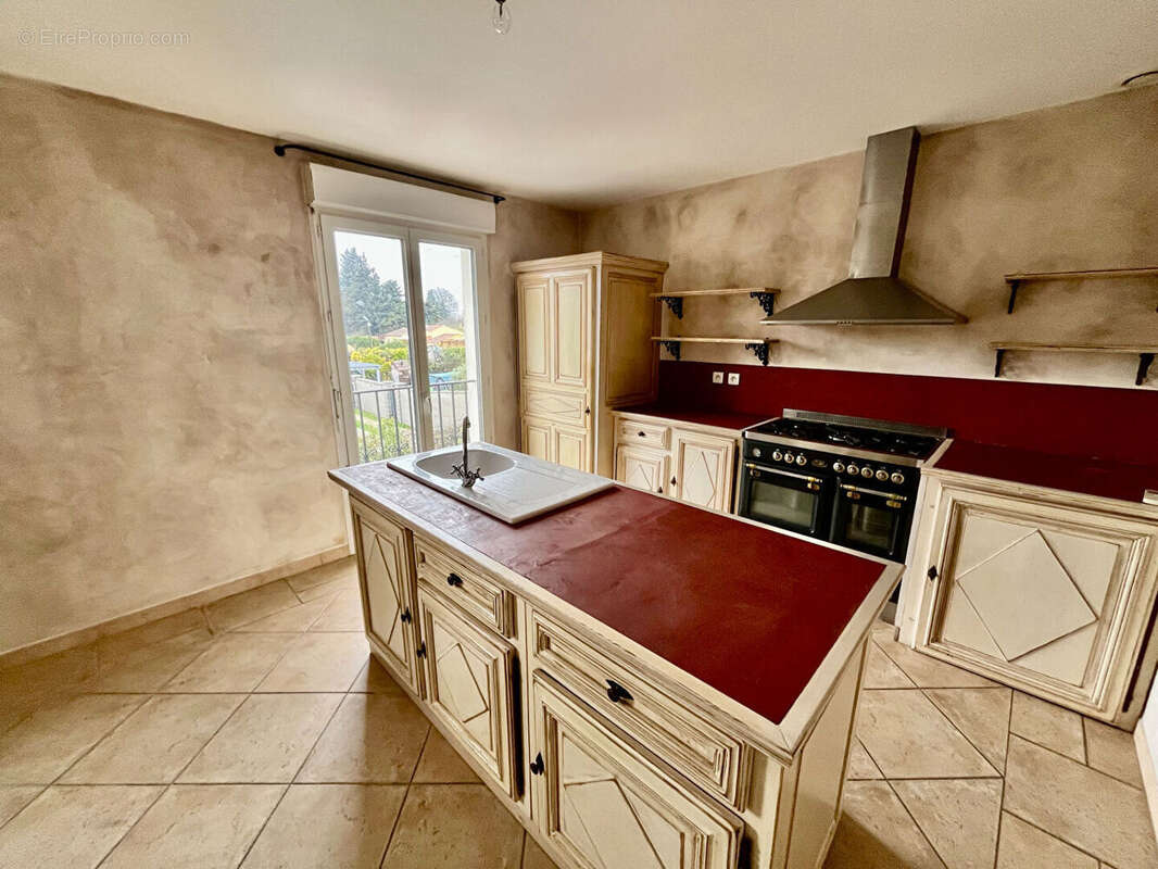 Appartement à L'ISLE-SUR-LA-SORGUE