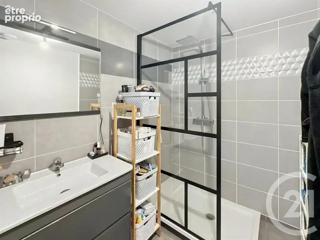 Appartement 84 m² à Bouge-Chambalud  - photo 10