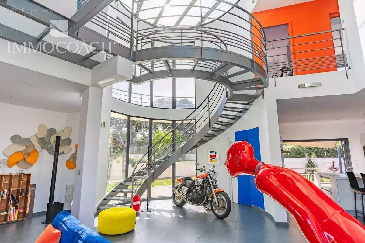 Villa Californienne avec piscine. vue dégagée au calme - photo 8