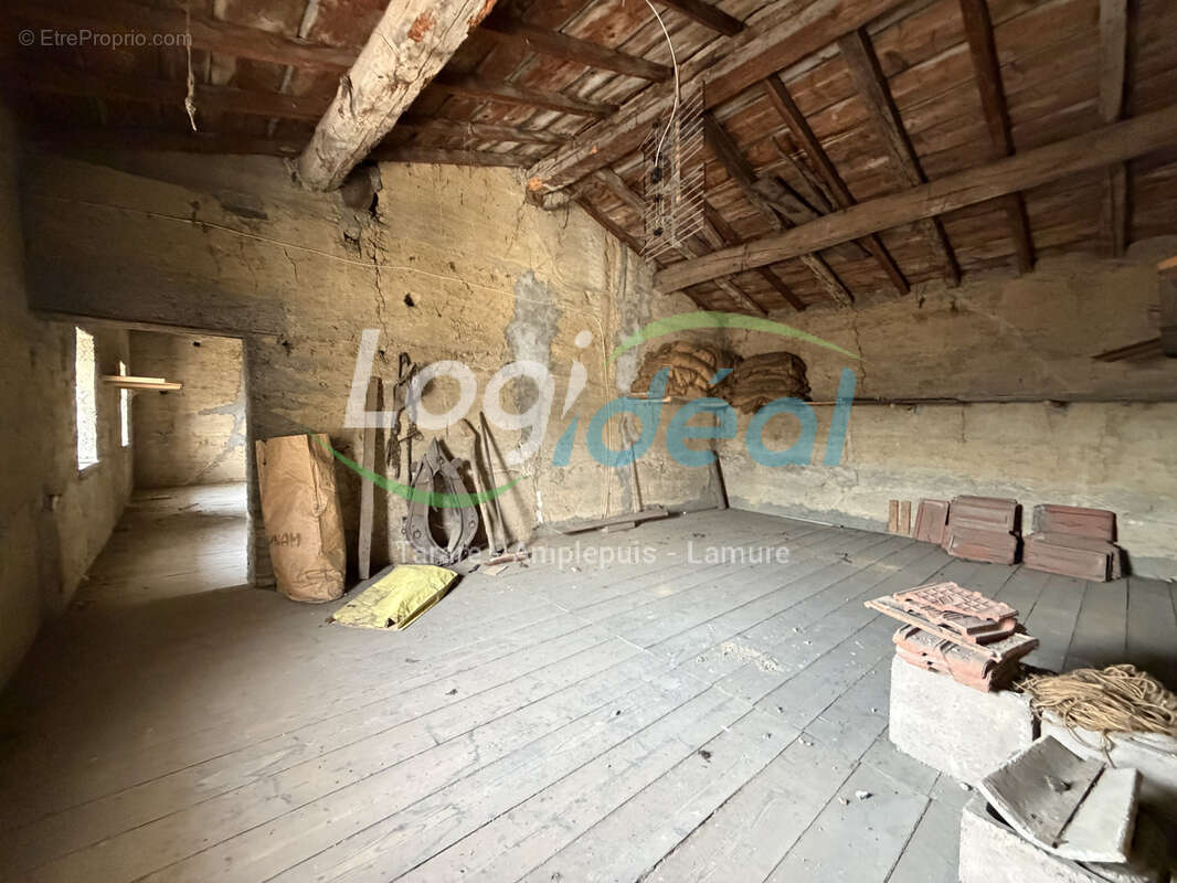 Maison de ville à rénover - photo 10