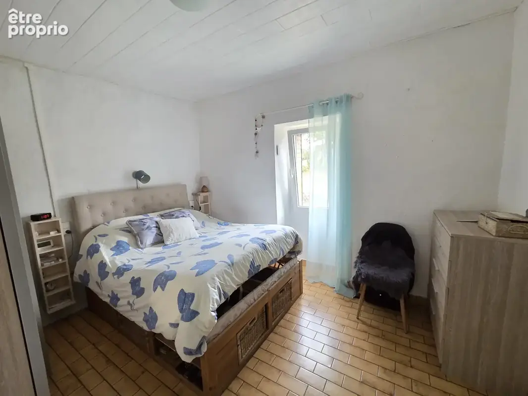 Maison 4 pièces, grange et dépendances - photo 7
