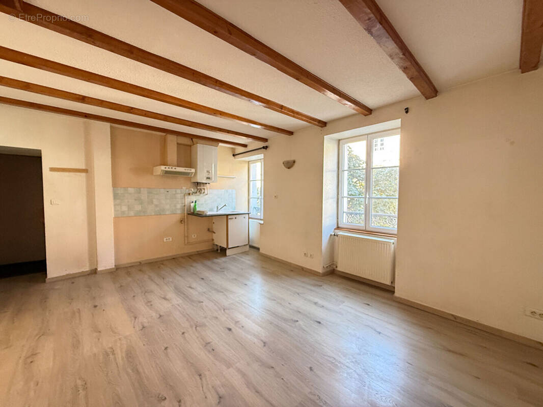 Maison à LONS-LE-SAUNIER