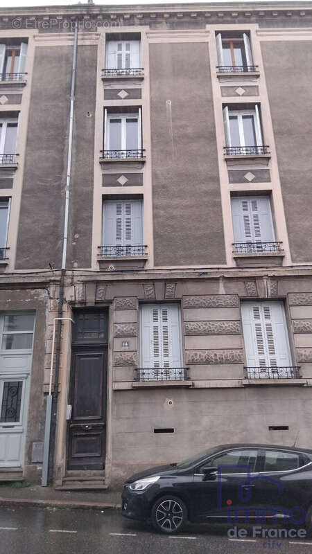 Appartement à SAINT-ETIENNE