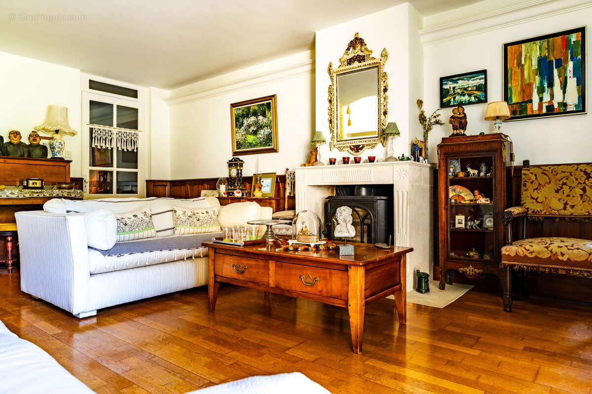 Maison à MAUZE-SUR-LE-MIGNON