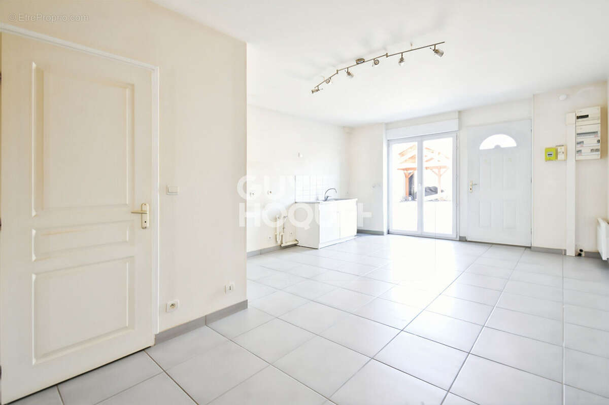 Appartement à TOURNAN-EN-BRIE