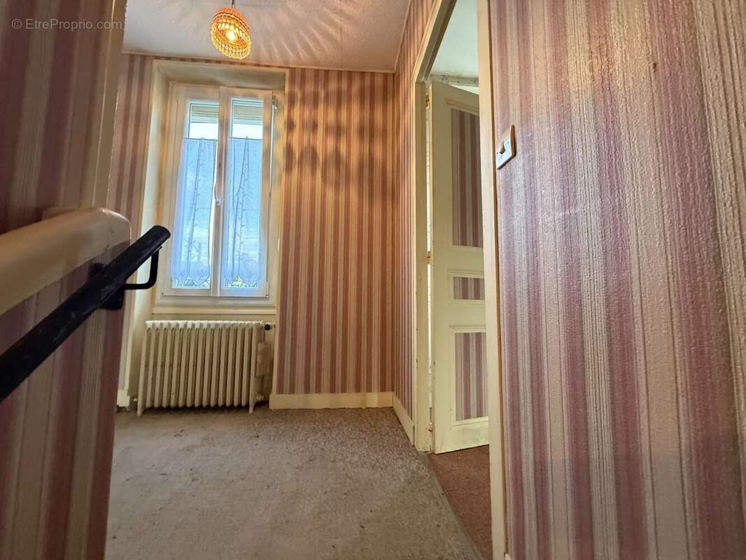 Maison à SAINT-CHERON