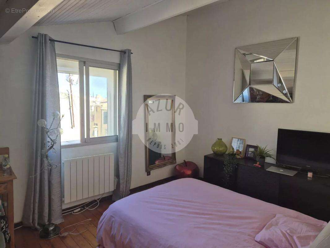 À VENDRE – Duplex de caractère au cœur du centre historique de La Ciotat - photo 12