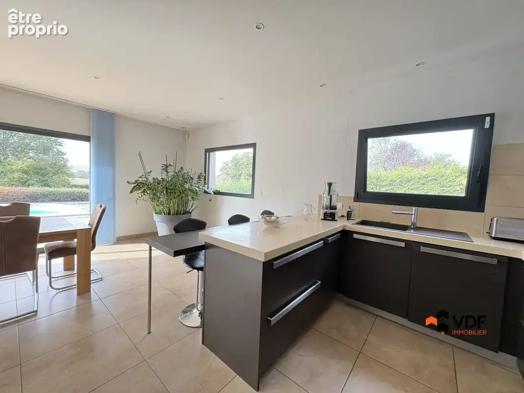 Maison 6 pièces 129 m² à vendre à Saint-Vincent-De-Boisset (42120) - photo 9