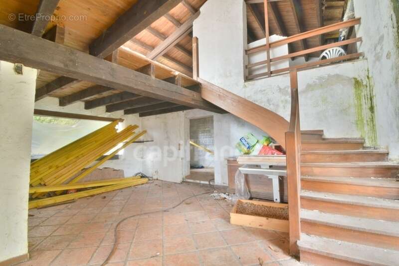 Propriete à vendre 21 pièces ARPHY (30) - photo 9
