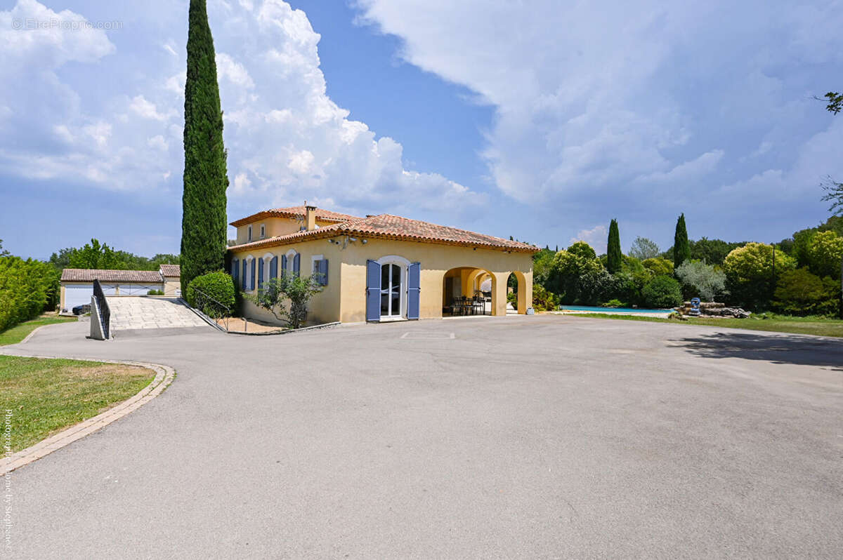 Maison à PEYNIER
