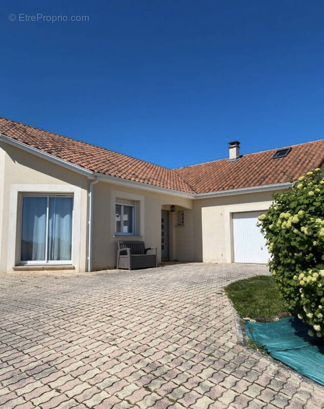 Maison à VERNEUIL-SUR-VIENNE