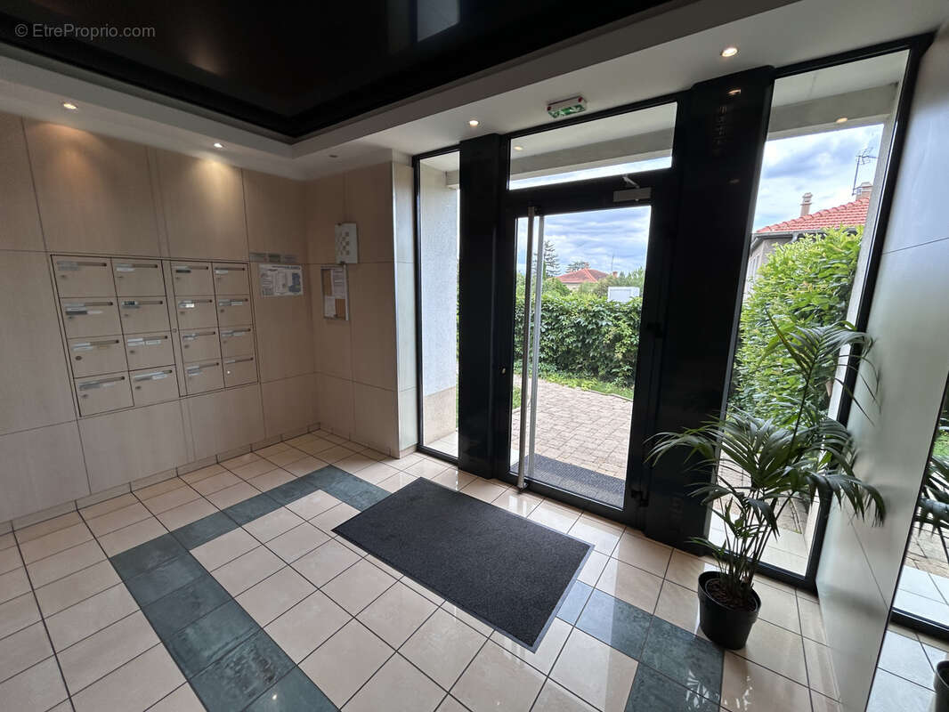 Appartement à LIMAS