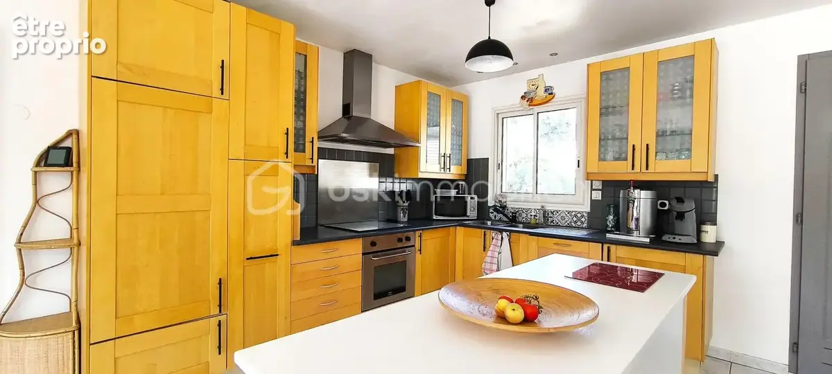 Magnifique Villa de 5 pièces , sur Saint-Chamas , au  bord de l'étang de Berre ,au calme - photo 9