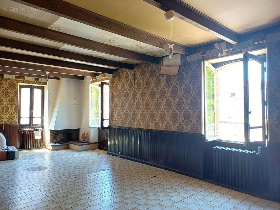 Maison à VILLEFRANCHE-DE-ROUERGUE