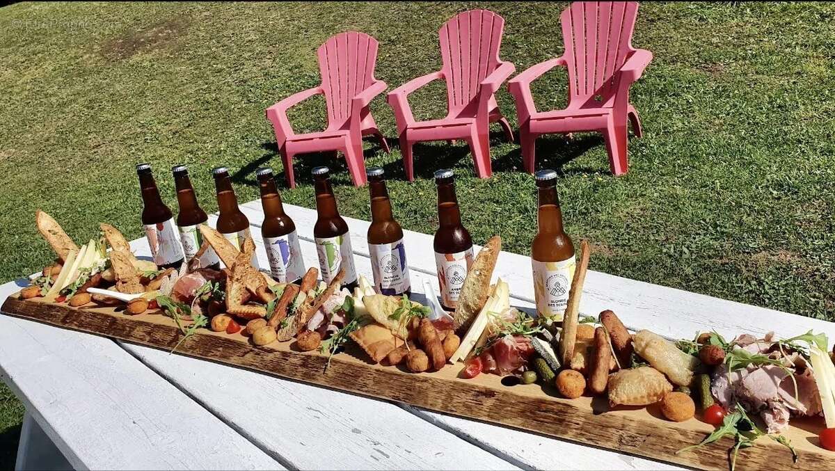 Commerce à SAINT-LEGER-LES-MELEZES