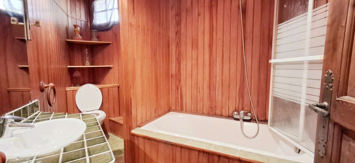 Appartement à VALLAURIS