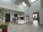 Commerce à MONTAIGU