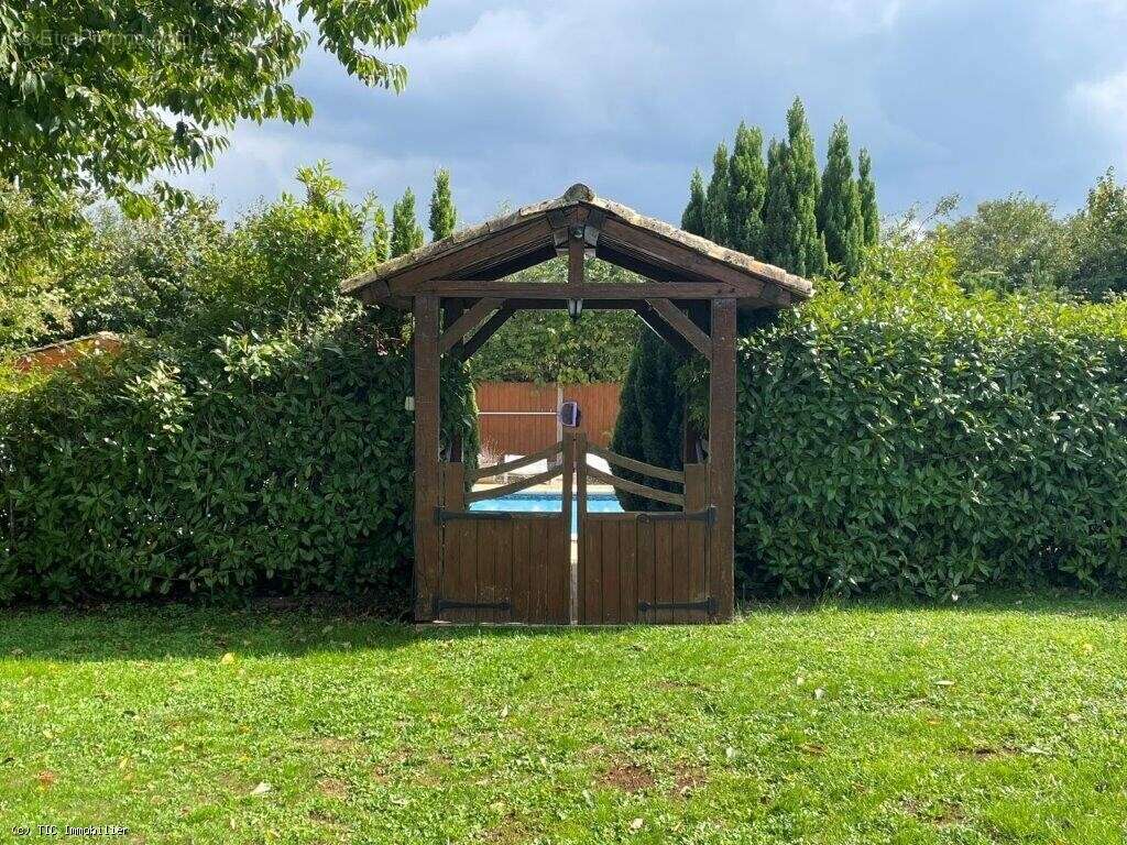 Maison à SAUZE-VAUSSAIS