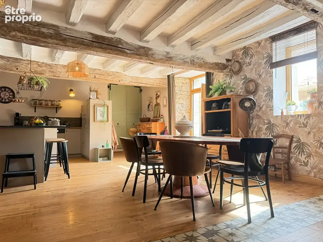 Maison de maître de caractère à Juvardeil ? beaux volumes, dépendances et cadre privilégié - photo 5