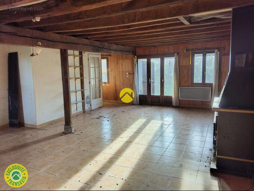 Maison à VALIGNY