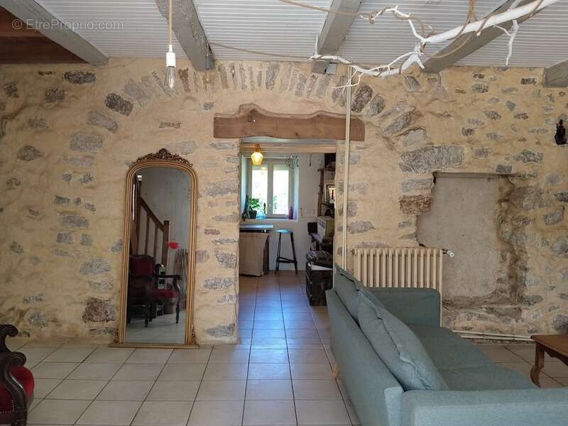 Maison à MALEVILLE
