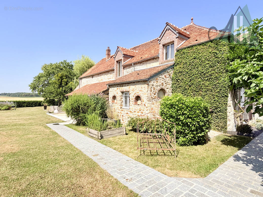 Maison à BEAUCHERY-SAINT-MARTIN