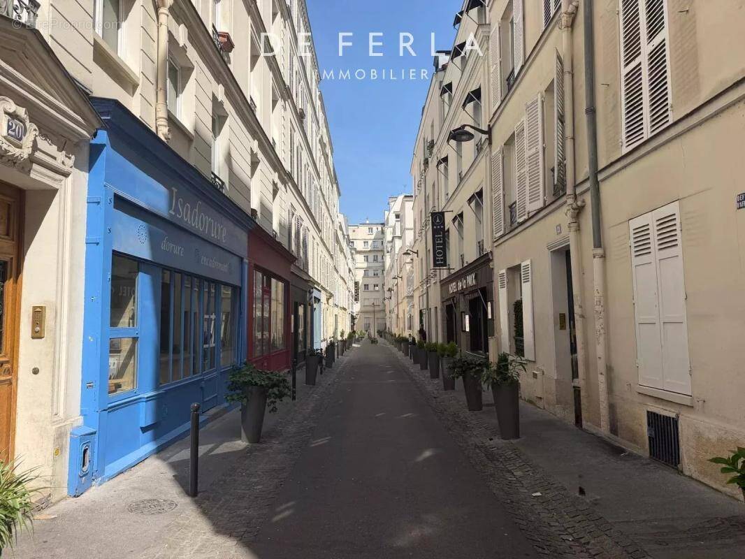 Appartement à PARIS-7E