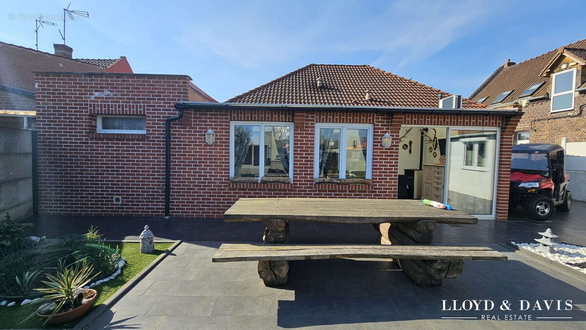 Maison à SAINT-AMAND-LES-EAUX