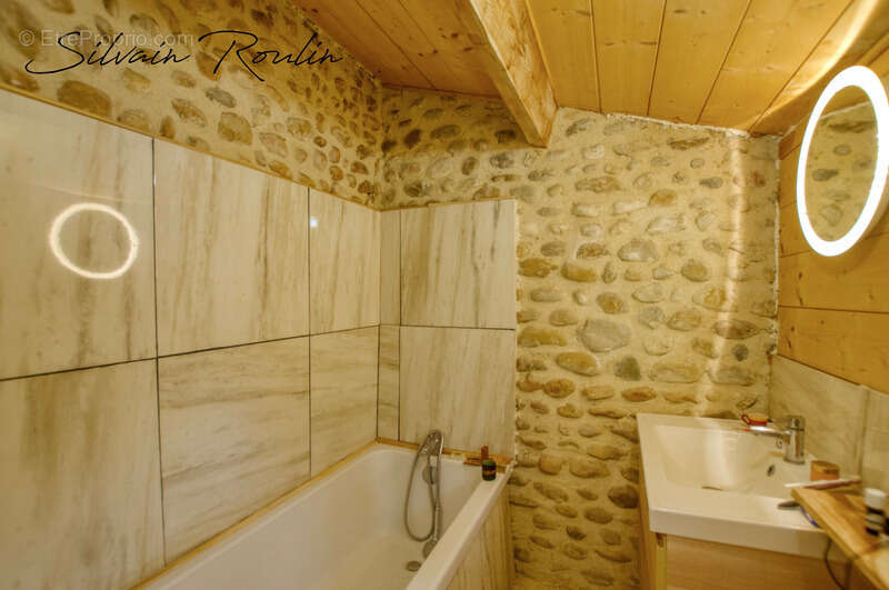 Maison à MALATAVERNE