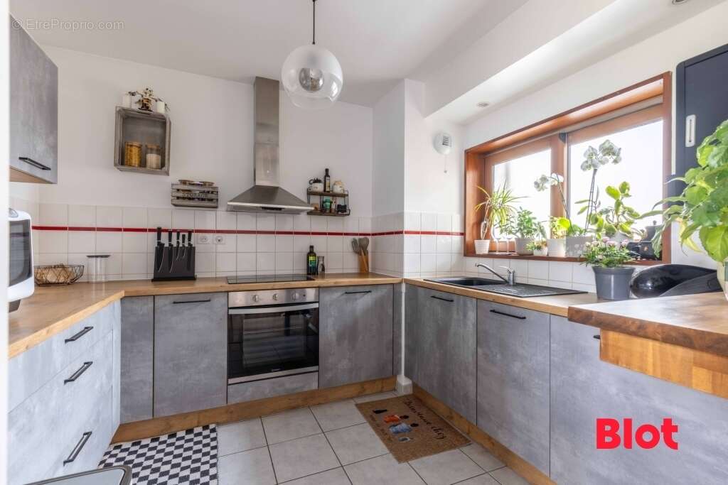 Appartement à SAINT-JACQUES-DE-LA-LANDE