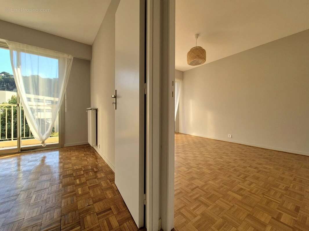 Nice saint sylvestre - 4 pièces - 35m² terrasse - garage - rénové - photo 10