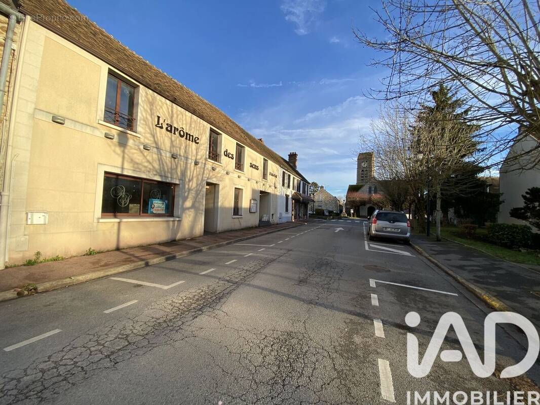 Photo 1 - Appartement à SAINT-FARGEAU-PONTHIERRY